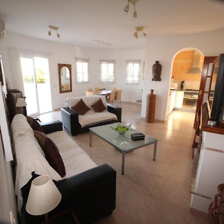 Villa El Pinar Bedar Bagian luar foto
